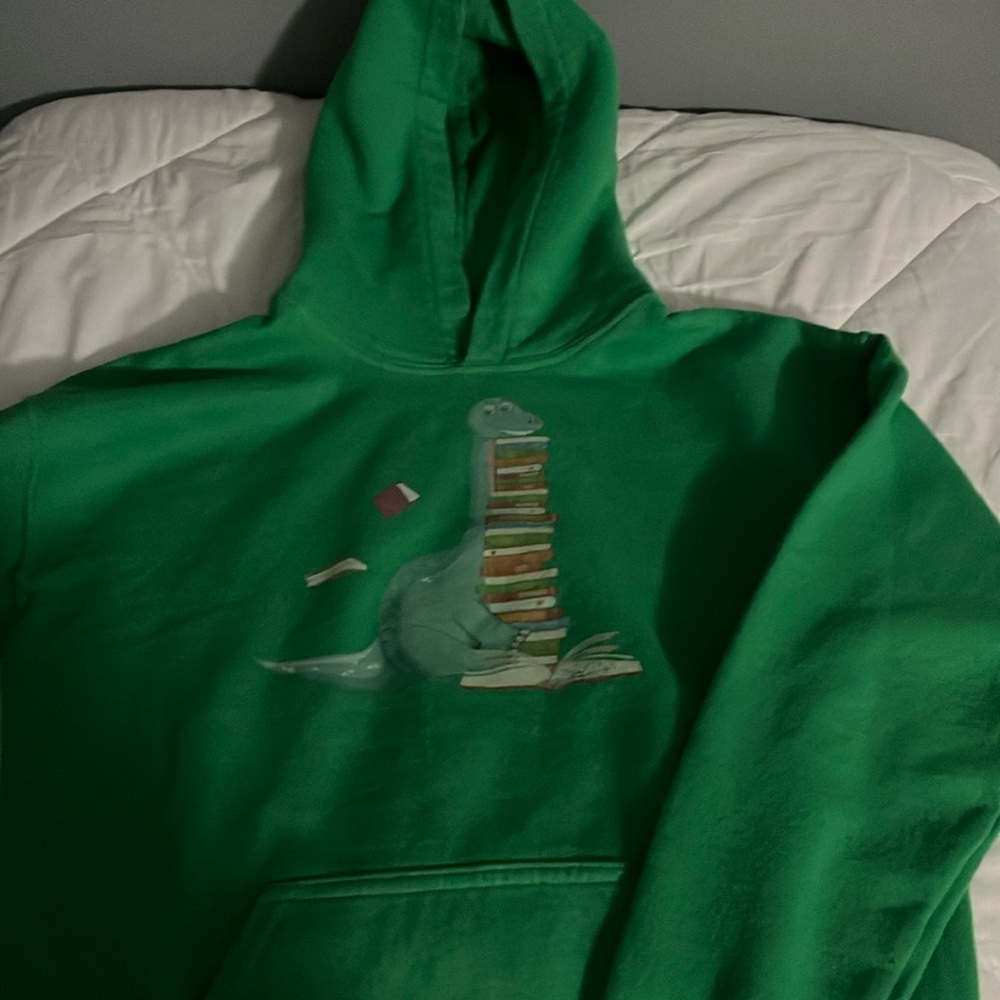 Children’s Size 10/M Sweatshirt. Green. Dinosaur/Books. Pre-owned.